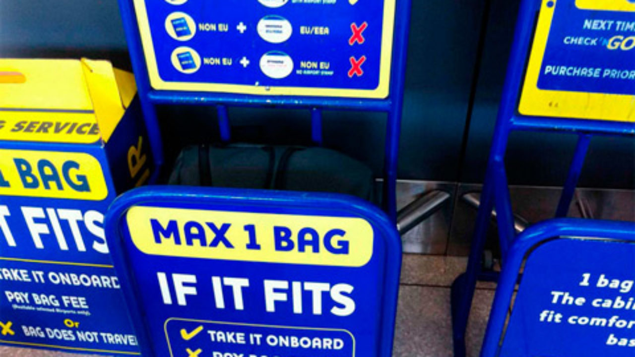 Equipaje de mano gratuito en Ryanair o Vueling: casos en los que pueden  cobrar y cómo